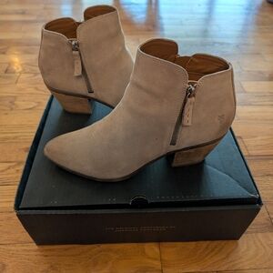 Frye Judith Zip Bootie Suede